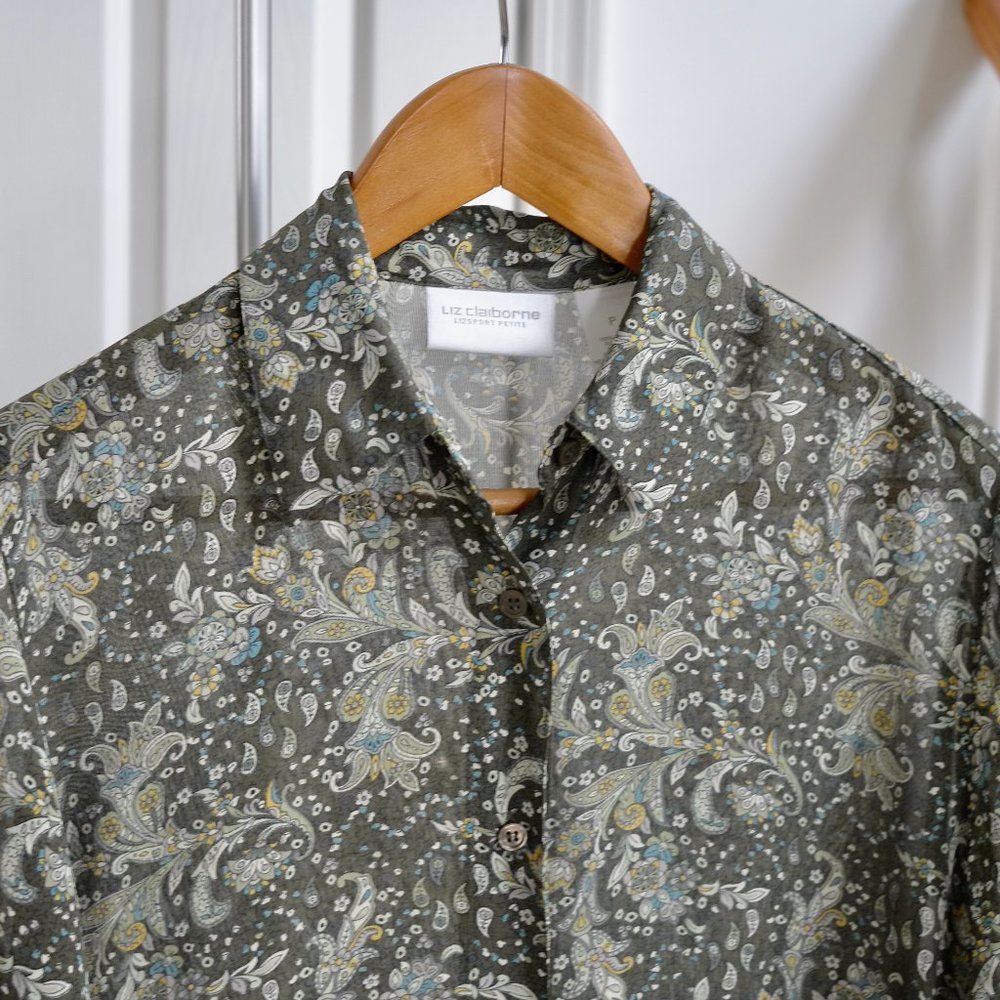 Liz Claiborne LizSport Women's Rayon Floral Green Sheer Shirt/Blouse P/S